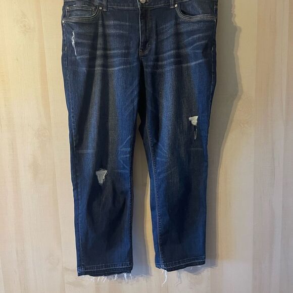 White House Black Market slim crop jeans distressed,‎ size 14 - Picture 2 of 13